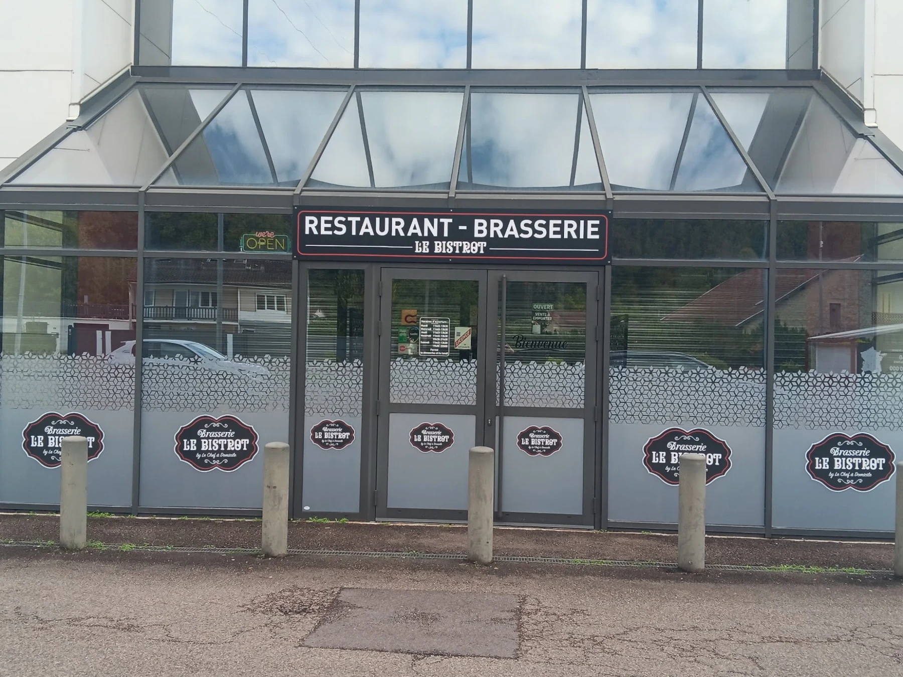 La devanture du Bistrot